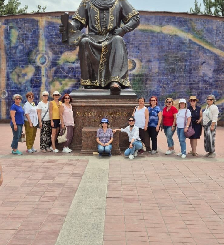 Monument to Mirzo Ulugbek-撒马尔罕必去景点