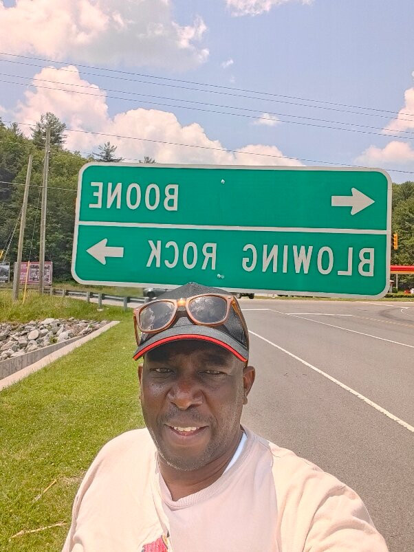 布恩万怡酒店主图