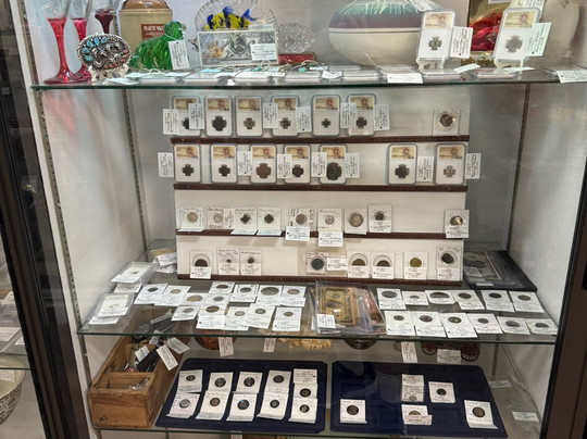 Brass Armadillo Antique Mall-奥马哈必去景点