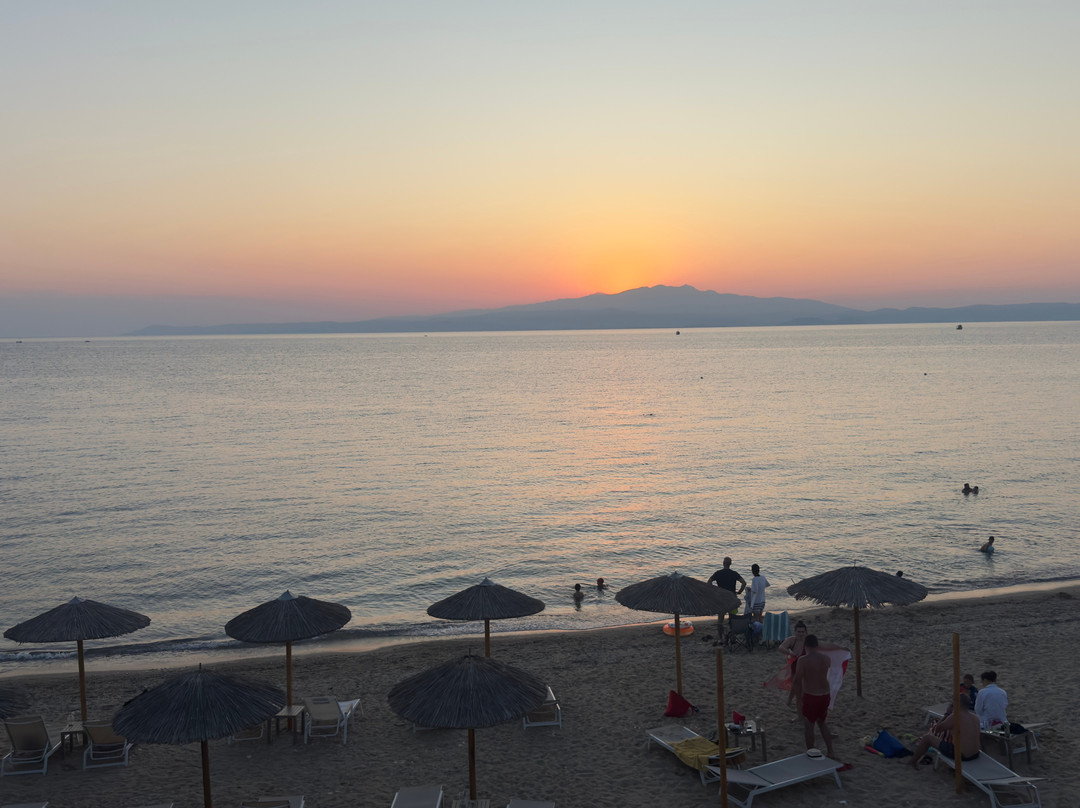 Anemos Beach Bar & Restaurant