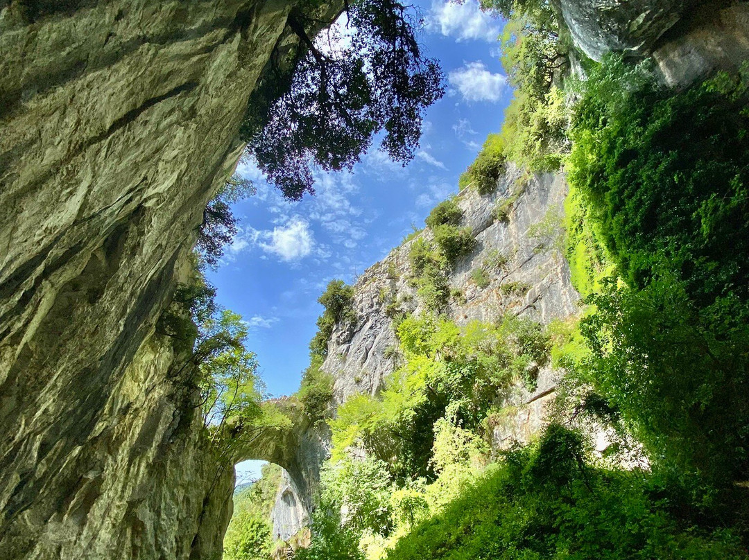 Arco Naturale di Fondarca-Cagli必去景点