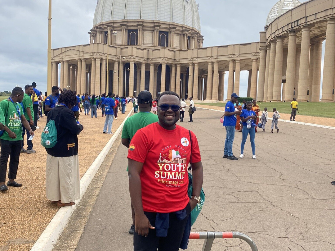 The Basilica of Our Lady of Peace-亚穆苏克罗必去景点