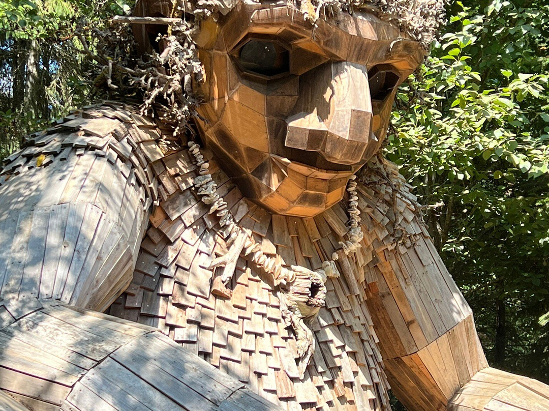 Pia The Peacekeeper-班布里奇岛必去景点