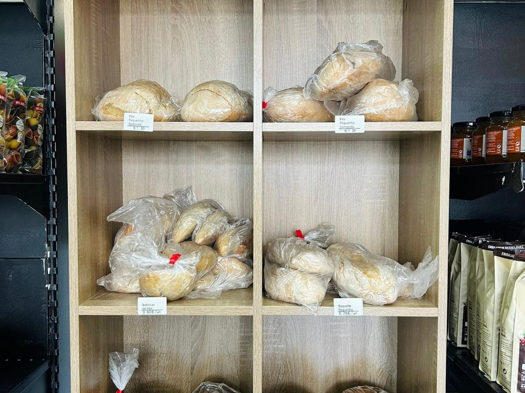 Seaside Essentials Mini-Market-Budens必去景点