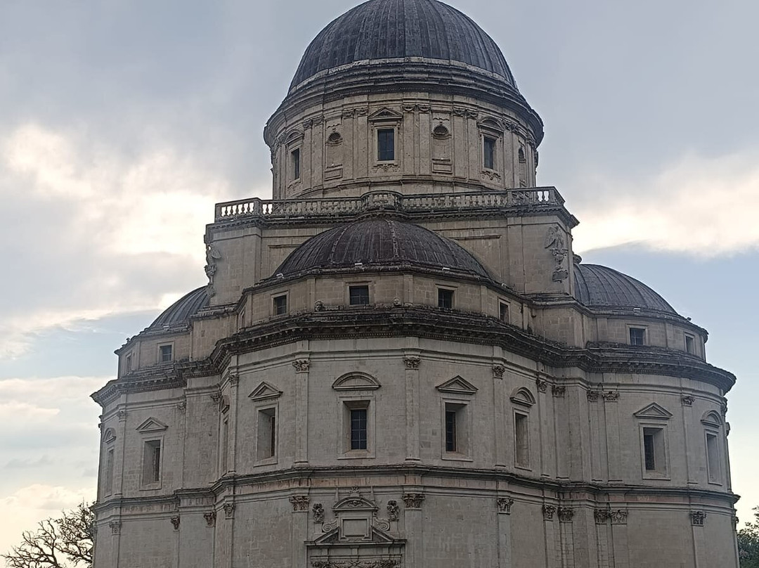 Tempio di Santa Maria della Consolazione-托迪必去景点