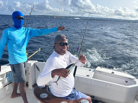 Therapy Charters-布里奇顿必去景点