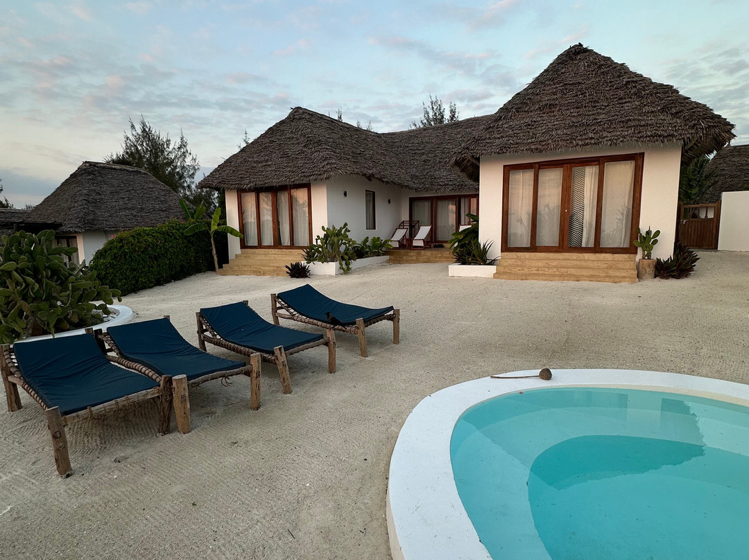 Zanbluu Beach Hotel主图