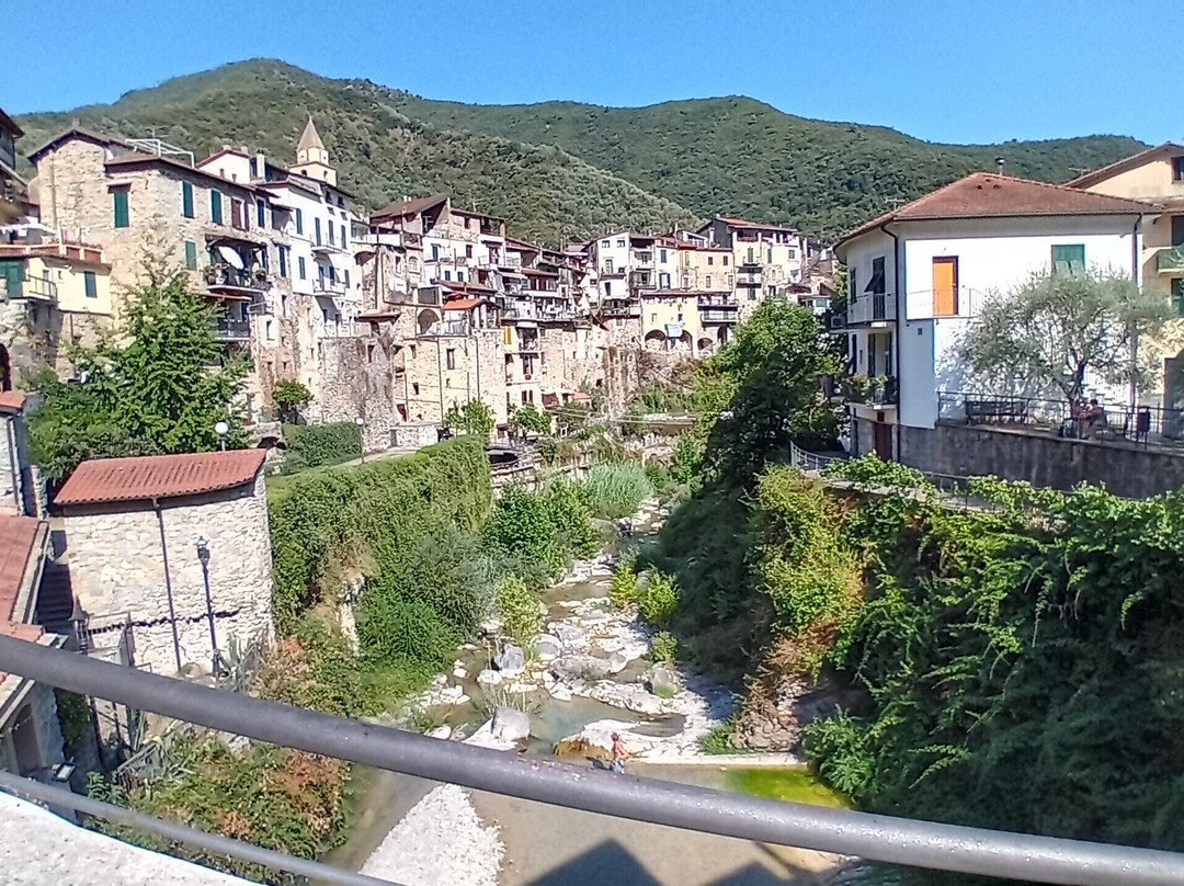 Laghetti di Rocchetta-Rocchetta Nervina必去景点
