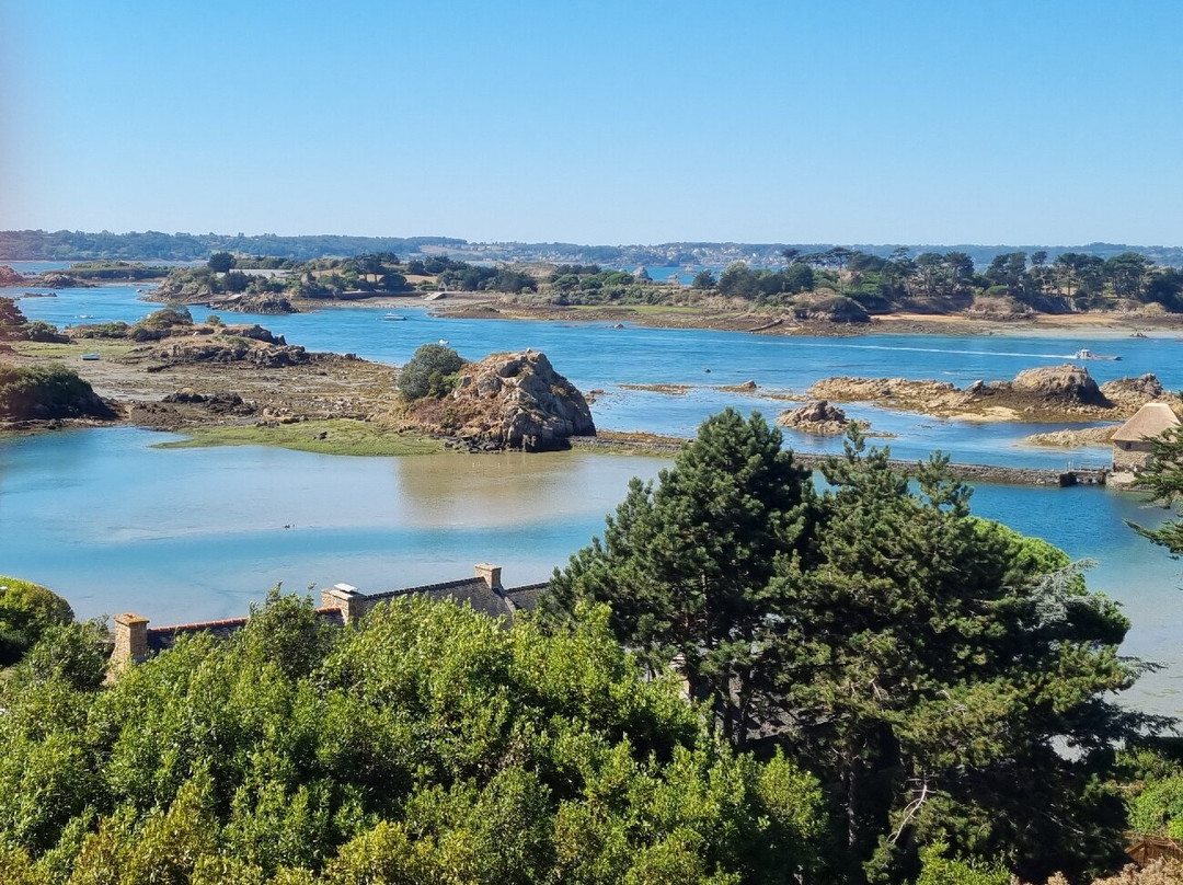 Chapelle Saint-Michel-Ile-de-Brehat必去景点