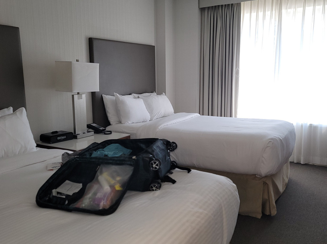 克里夫兰洲际套房酒店主图