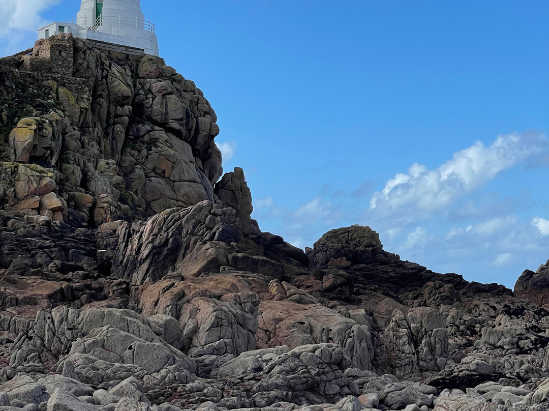 Corbiere Lighthouse (La Corbiere)-圣布雷拉德必去景点