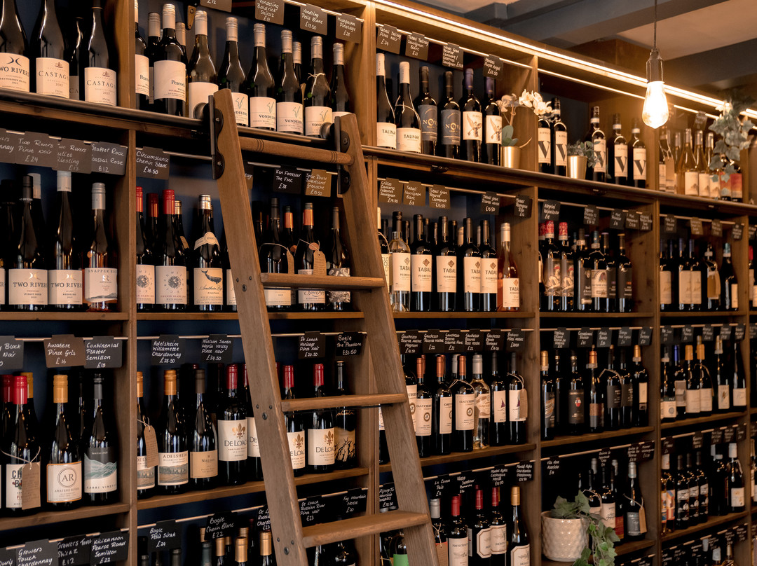 Corks out-Stockton Heath必去景点