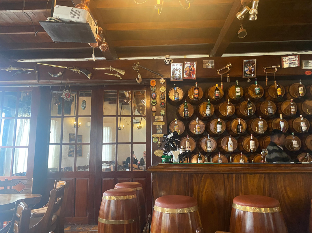 19th Hole Pub-奴娃拉伊利雅必去景点