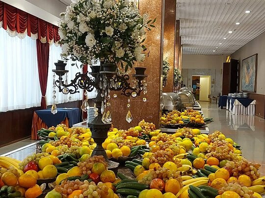 波斯·埃斯特赫拉尔酒店主图