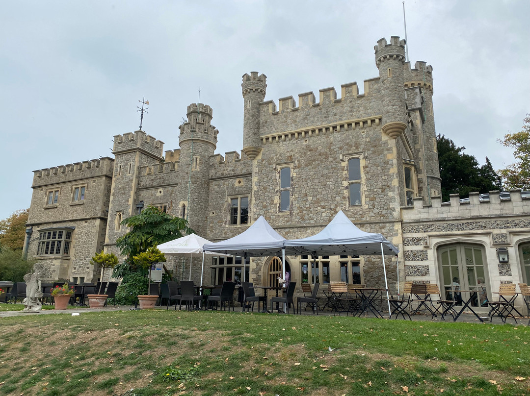 Whitstable Castle & Gardens-惠茨特布尔必去景点