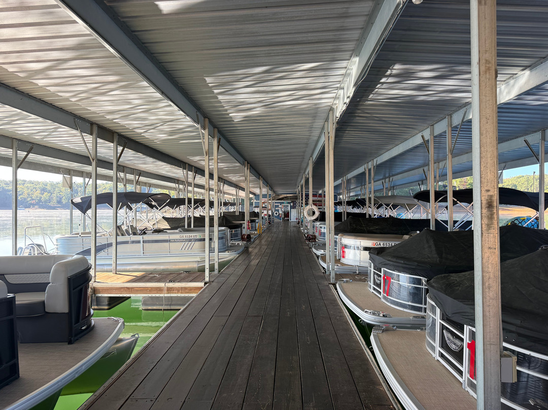 Lake Blue Ridge Marina-蓝岭必去景点