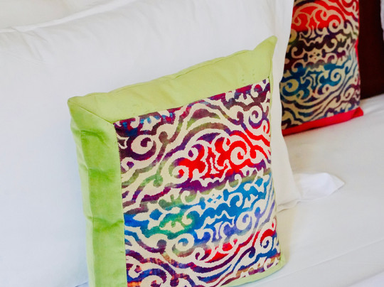 瑞博朗德酒店主图