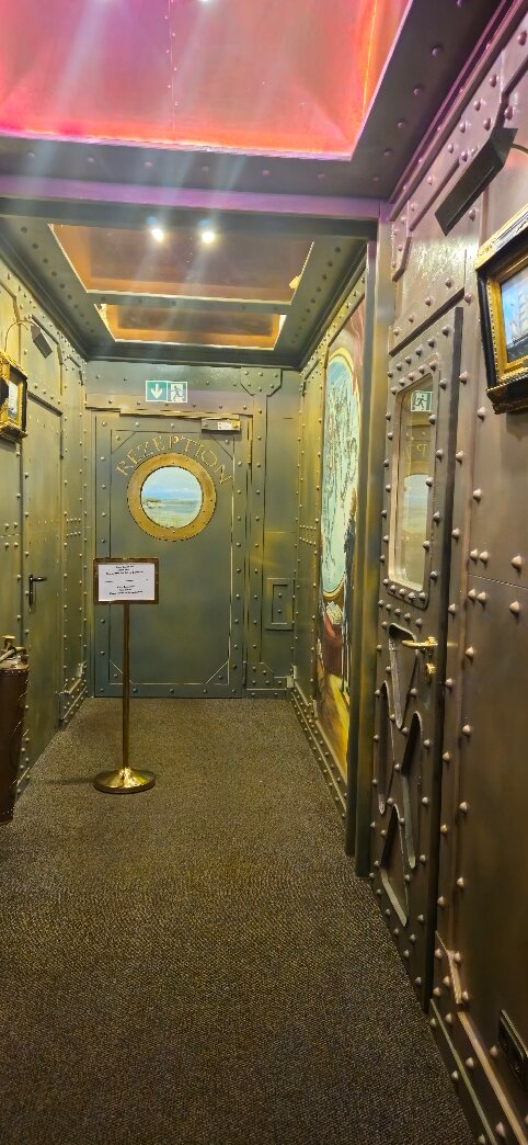 Nautilus Hotel & Restaurant-官方