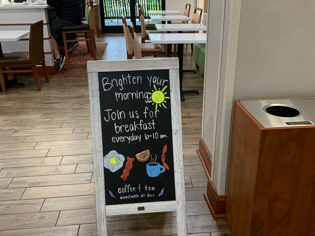 La Quinta Inn & Suites by Wyndham Boone University主图