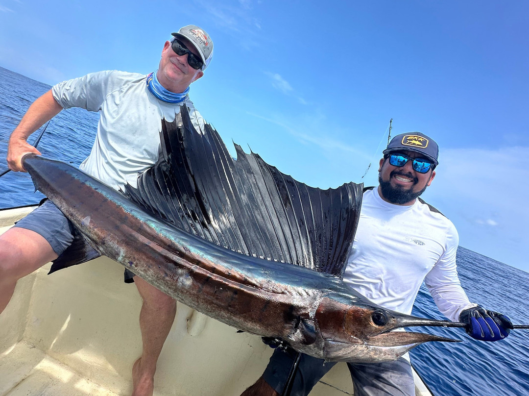 Pilo Vazquez - Huatulco Tour Guide-瓦图尔科必去景点