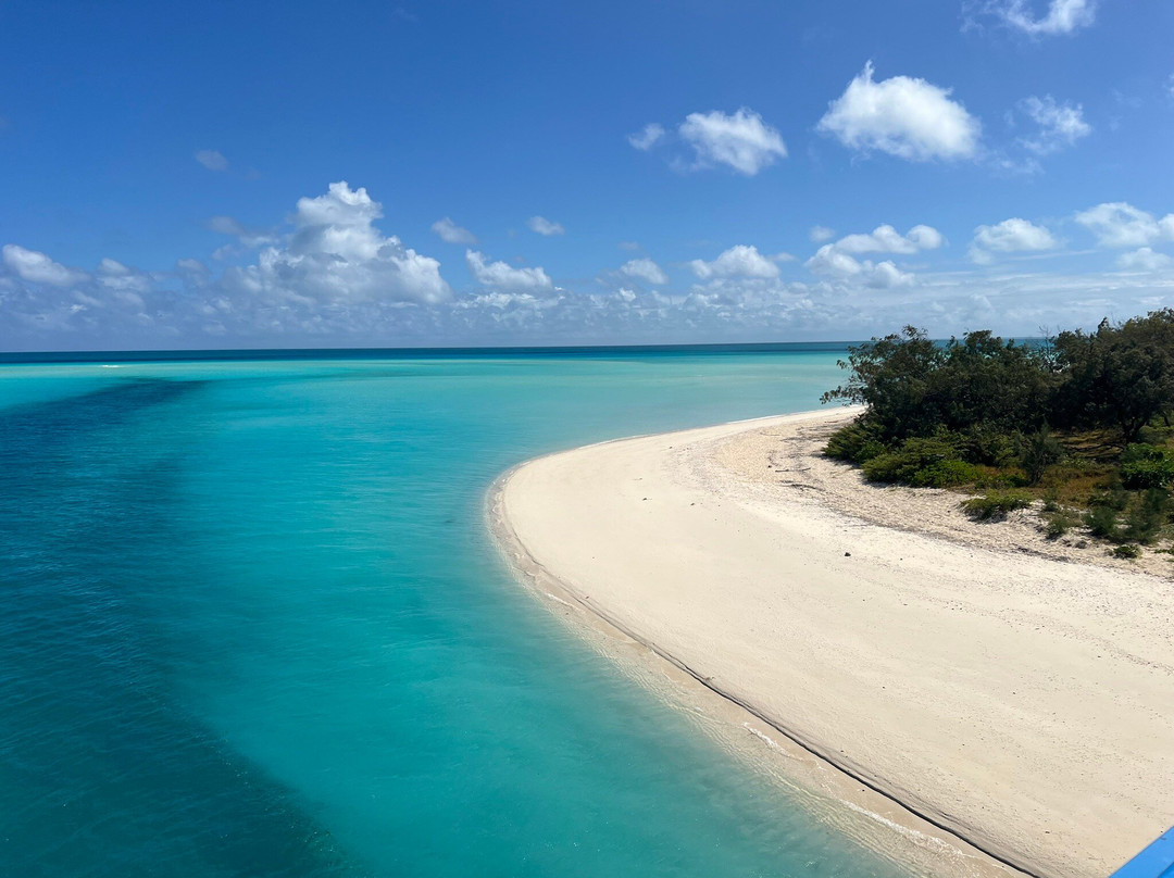 Mouli Bridge-Ouvea必去景点