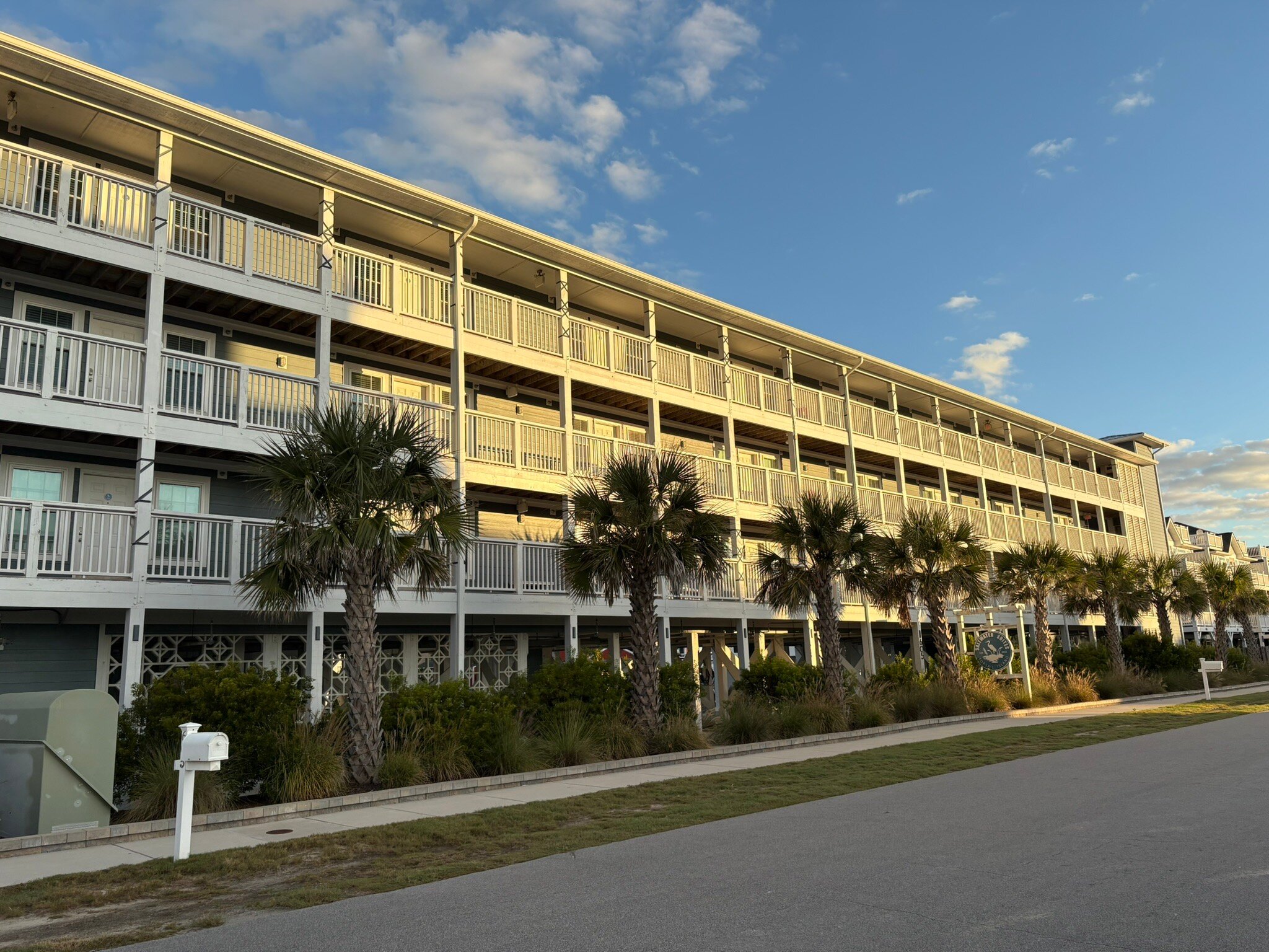 Saltwater Suites on Topsail Island-官方