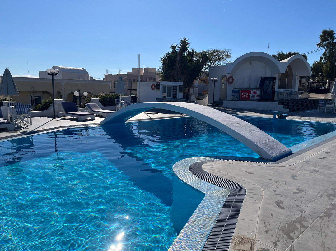 洛多斯酒店主图