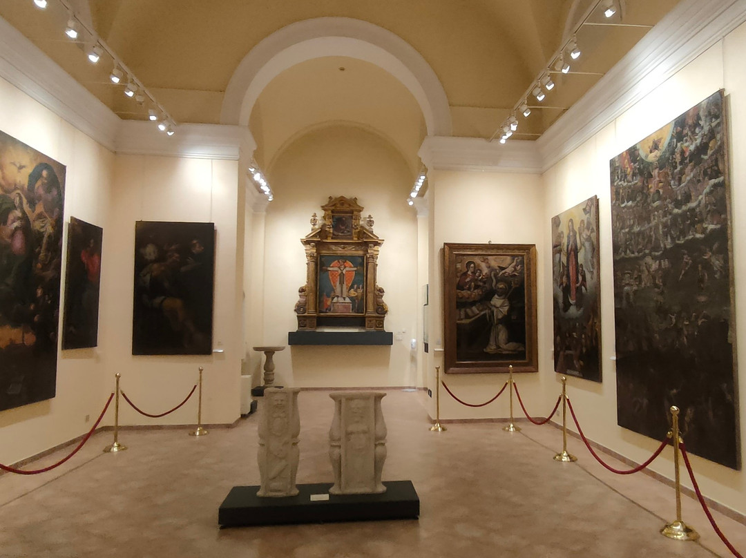 Basilica di San Tommaso Apostolo-Ortona必去景点