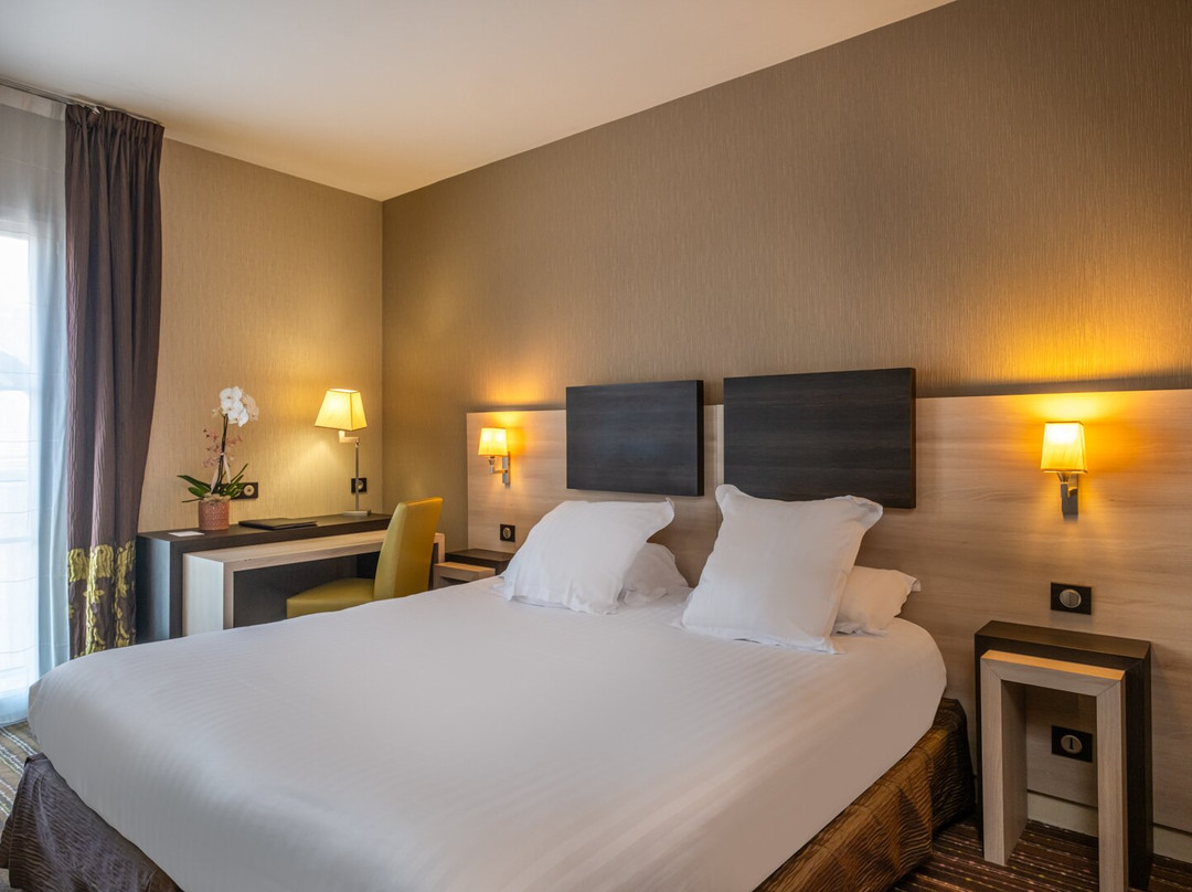 贝斯特韦斯特里谢利酒店主图