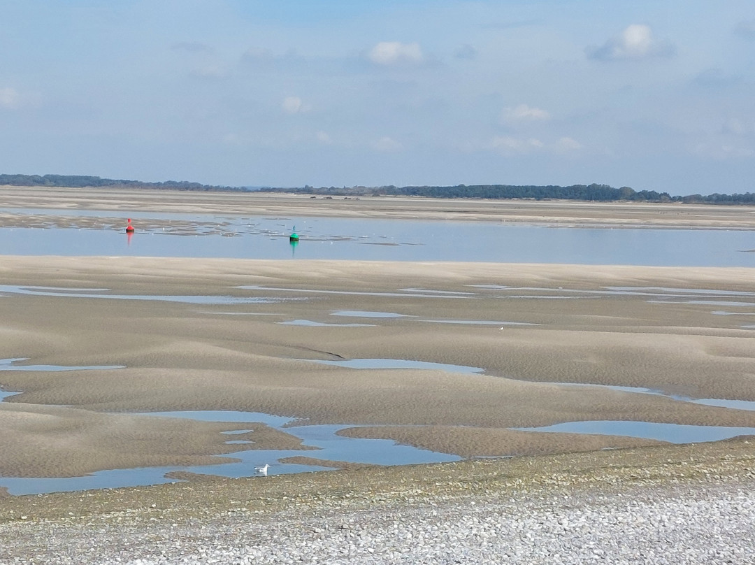 Rando Baie de Somme-Favieres必去景点