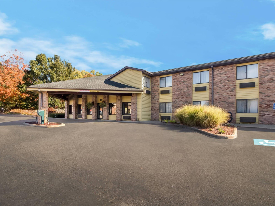 Lisbon酒店住宿-Quality Inn