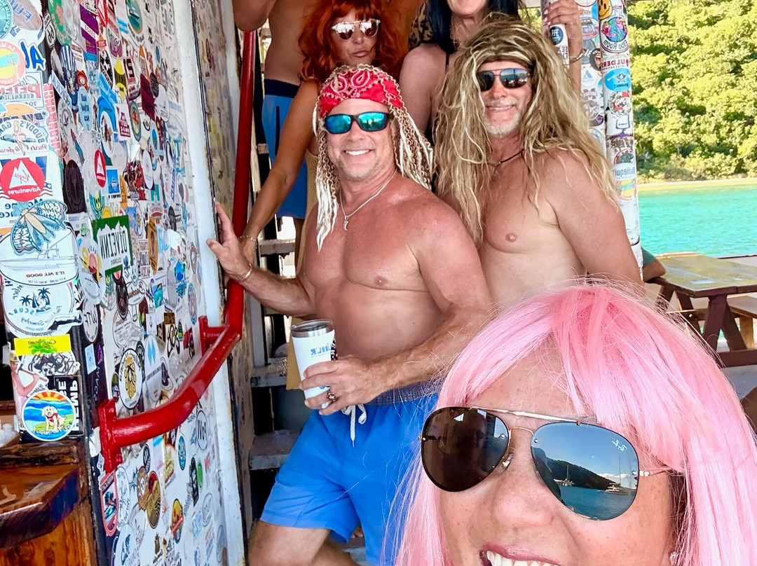 Voyage Charters-托土拉必去景点