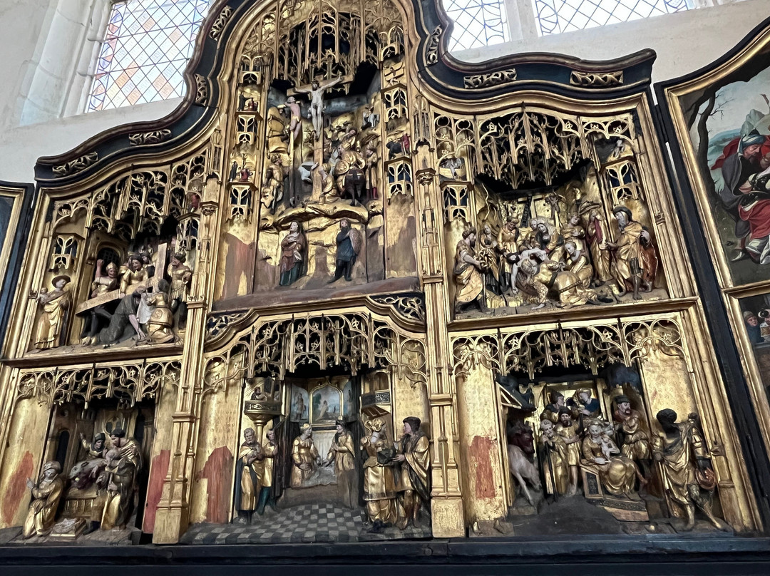 Eglise Saint Laurent-蓬塔穆松必去景点