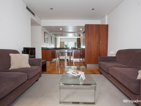 麦克利酒店主图