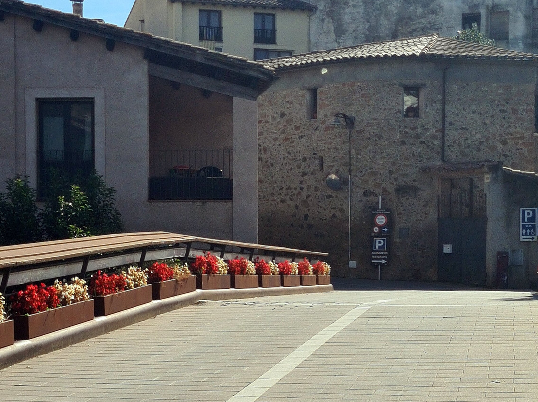 Portal De Sant Antoni-Santa Pau必去景点