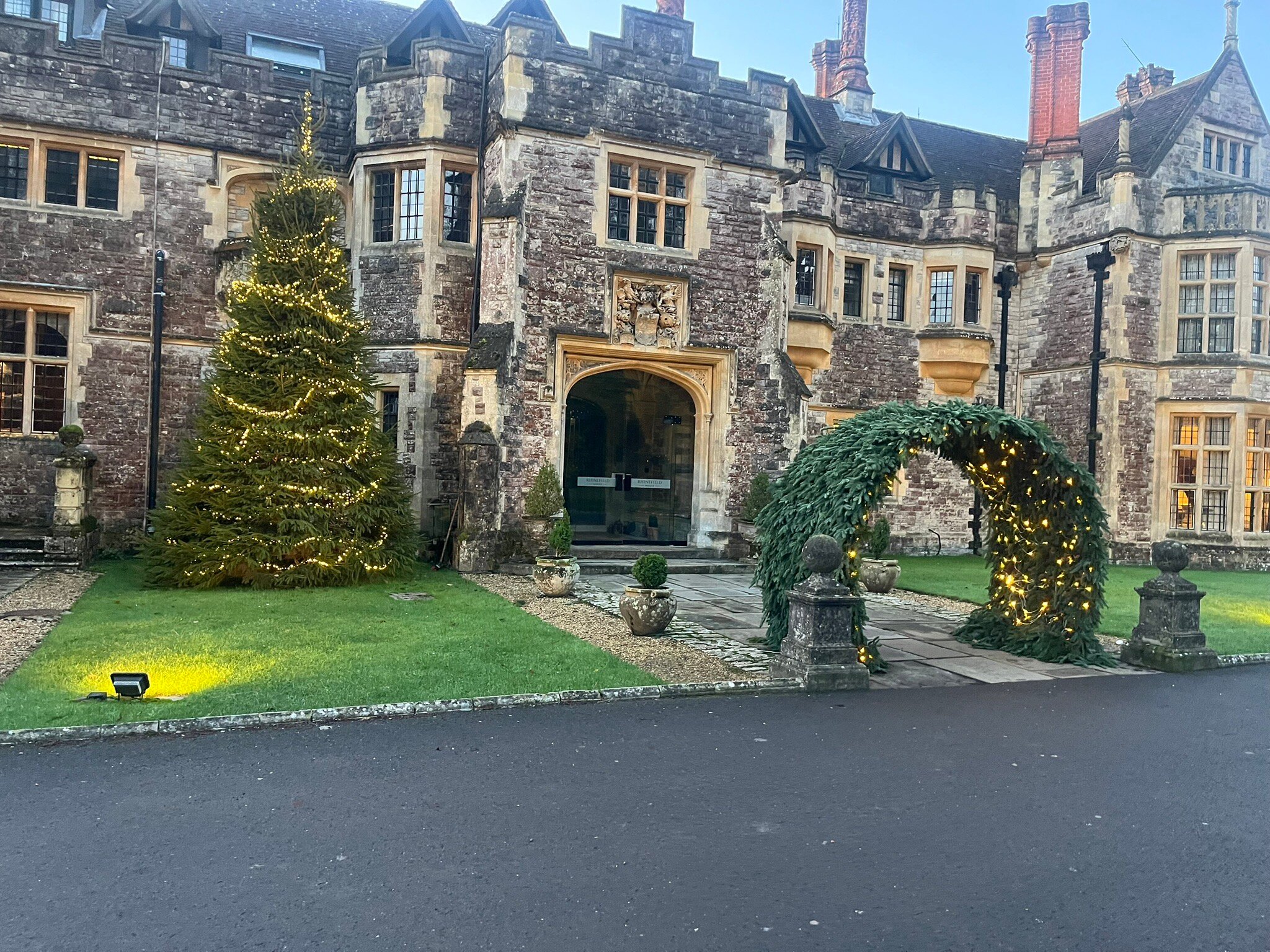 精选莱尼菲尔德别墅酒店-官方