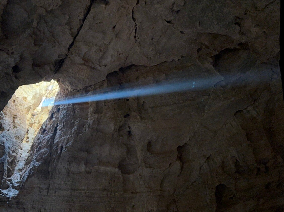 Majlis al Jinn Cave-Qurayyat必去景点