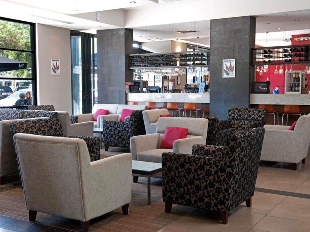 阿德莱德曼特拉汉德马尔什广场酒店