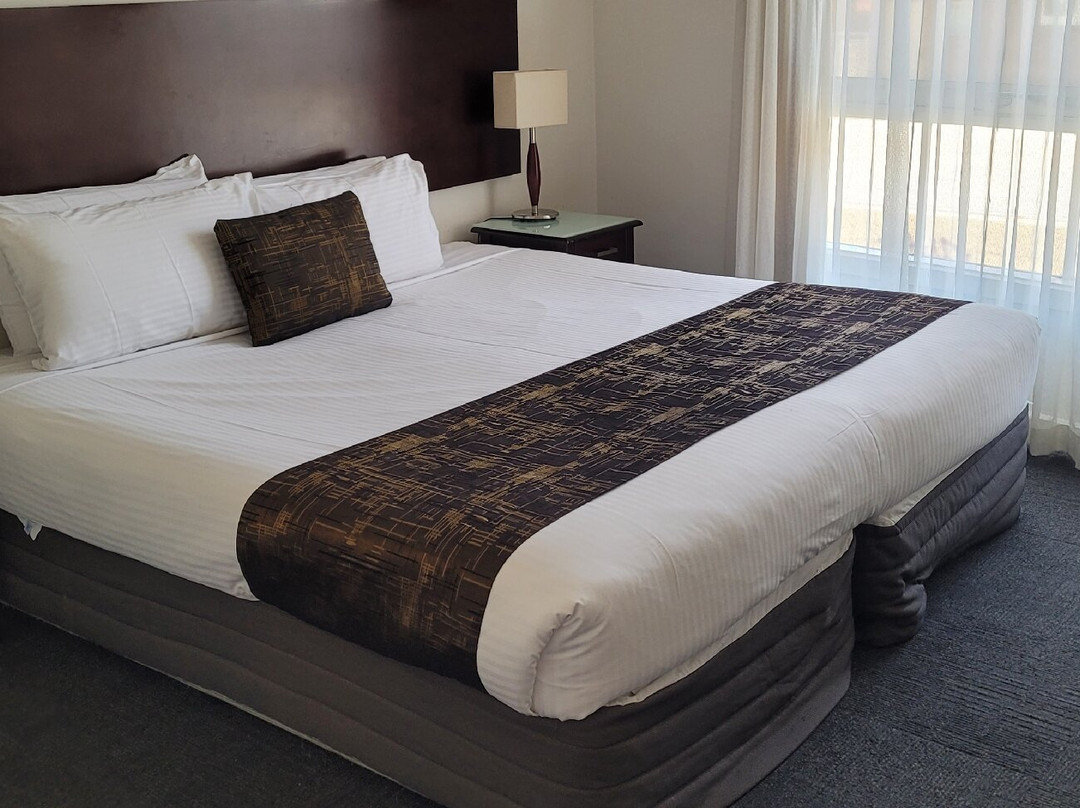 奎斯特皇家花园酒店主图