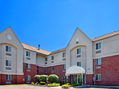 MainStay Suites Kansas City Overland Park