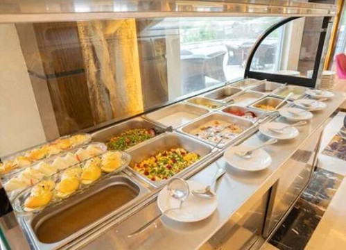 Ramada By Wyndham Murree Lower Topa Resort主图