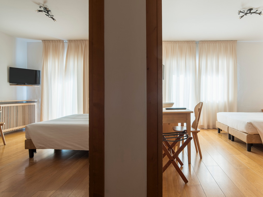 蒙大拿酒店主图