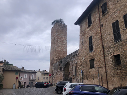 Porta Consolare-Spello必去景点