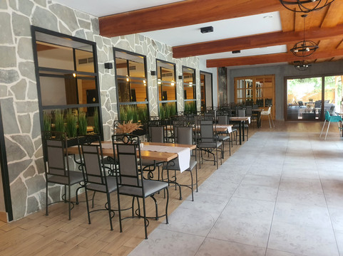 费罗勒克司酒店主图