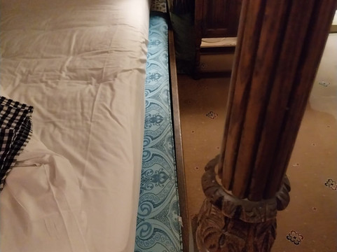 巴斯-贝尔布鲁克旅馆主图