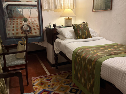 尼梅拉堡-宫殿酒店主图