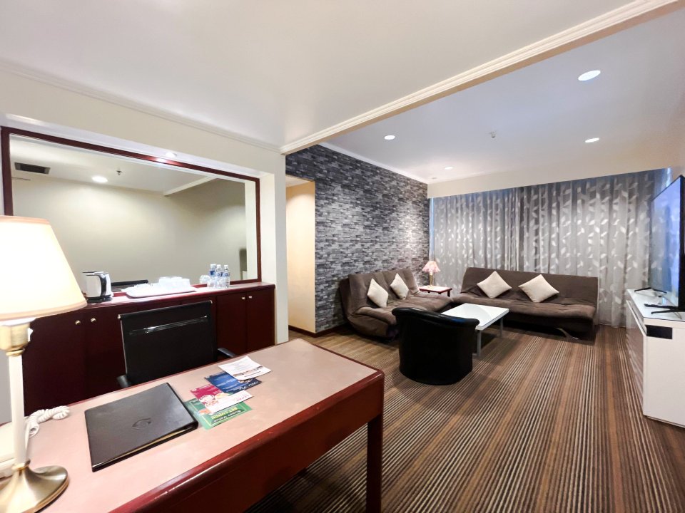 Howard Johnson by Wyndham Kota Kinabalu City Centre (formerly Hotel Shangri-La Kota Kinabalu)-客卧