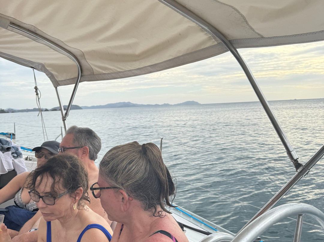 Serendipity Charters-Sailing Costa Rica-Playa Flamingo必去景点