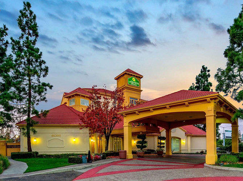 弗里蒙特硅谷拉昆塔温德姆套房酒店