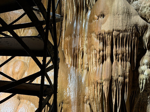 Moaning Caverns-Vallecito必去景点